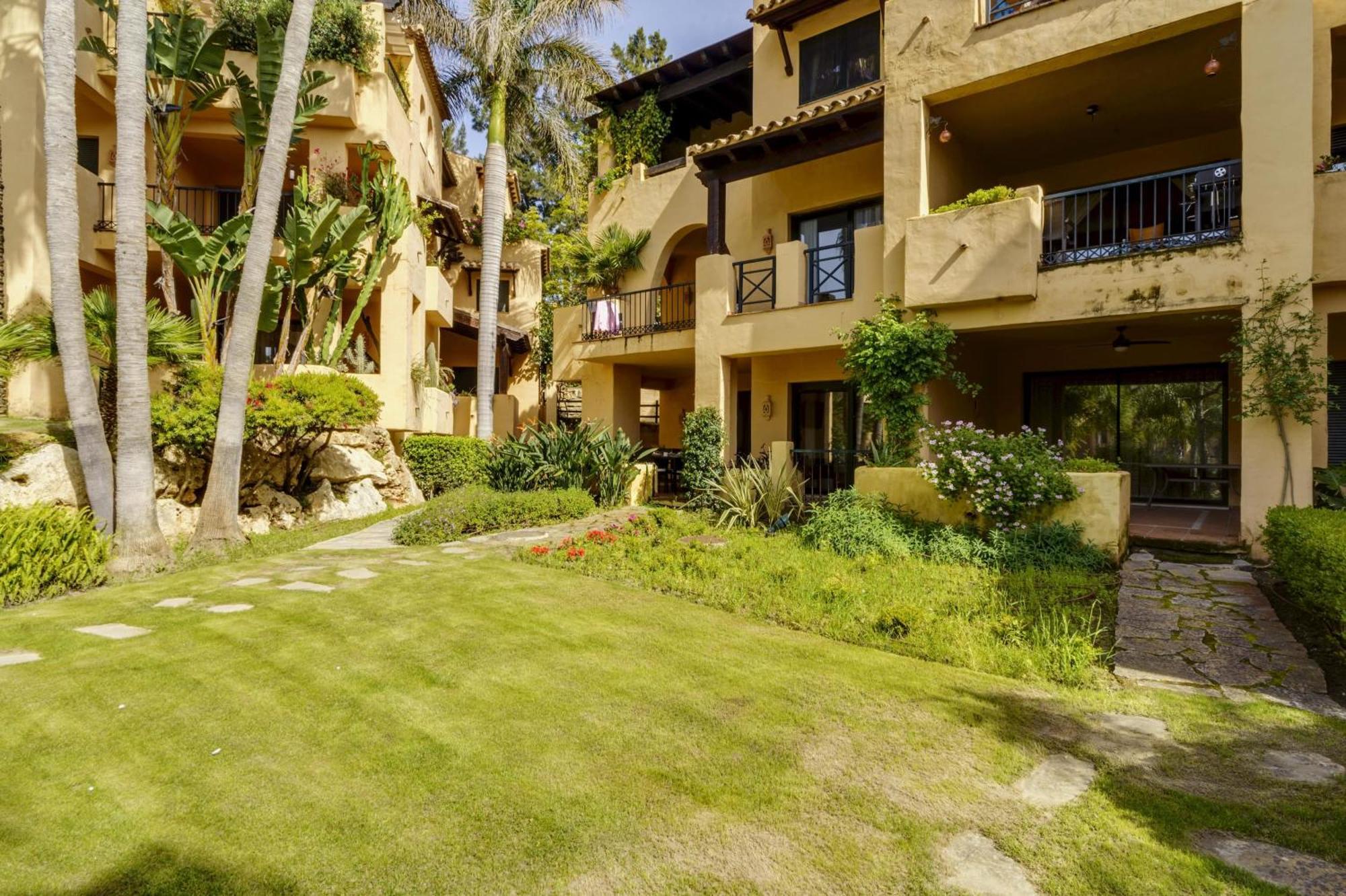 Heavean Garden Flat Apartamento *