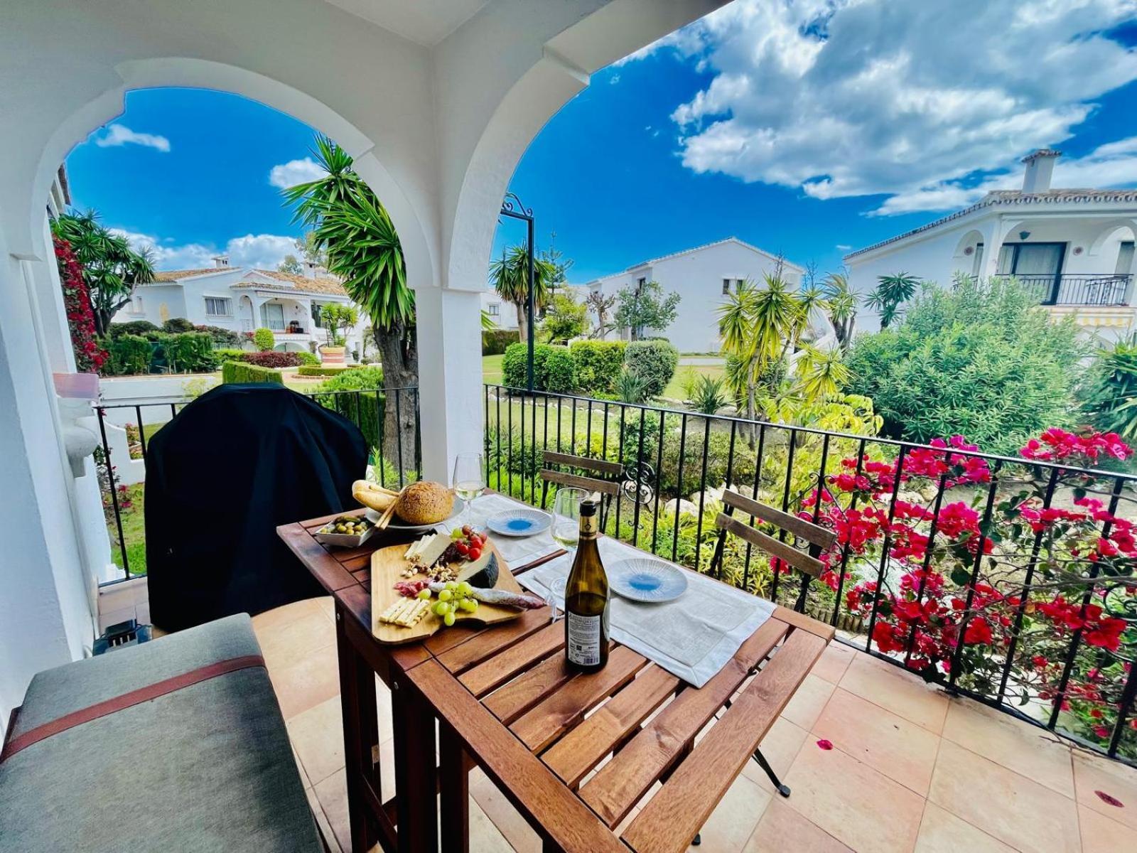 Paraiso Del Golf Marbella Apartamento *