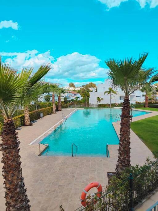 Luxury Golf & Private Garden Apartment Estepona