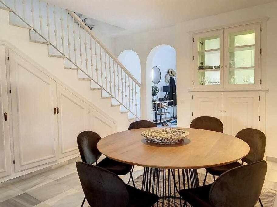 Apartment Townhouse For 7 People With Private Garden 10 Min From Puerto Banus *