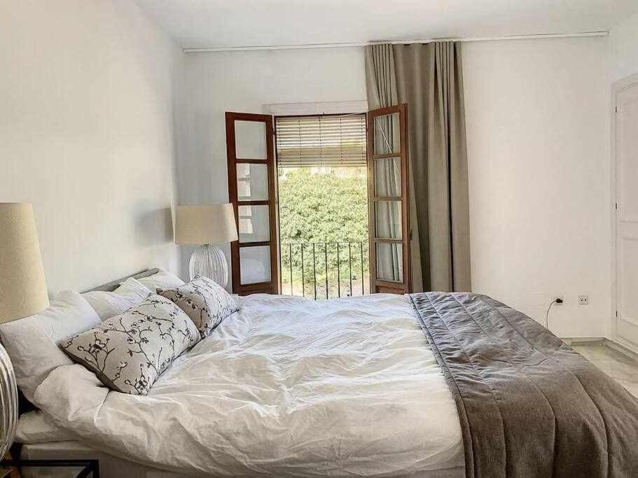 Apartment Townhouse For 7 People With Private Garden 10 Min From Puerto Banus *