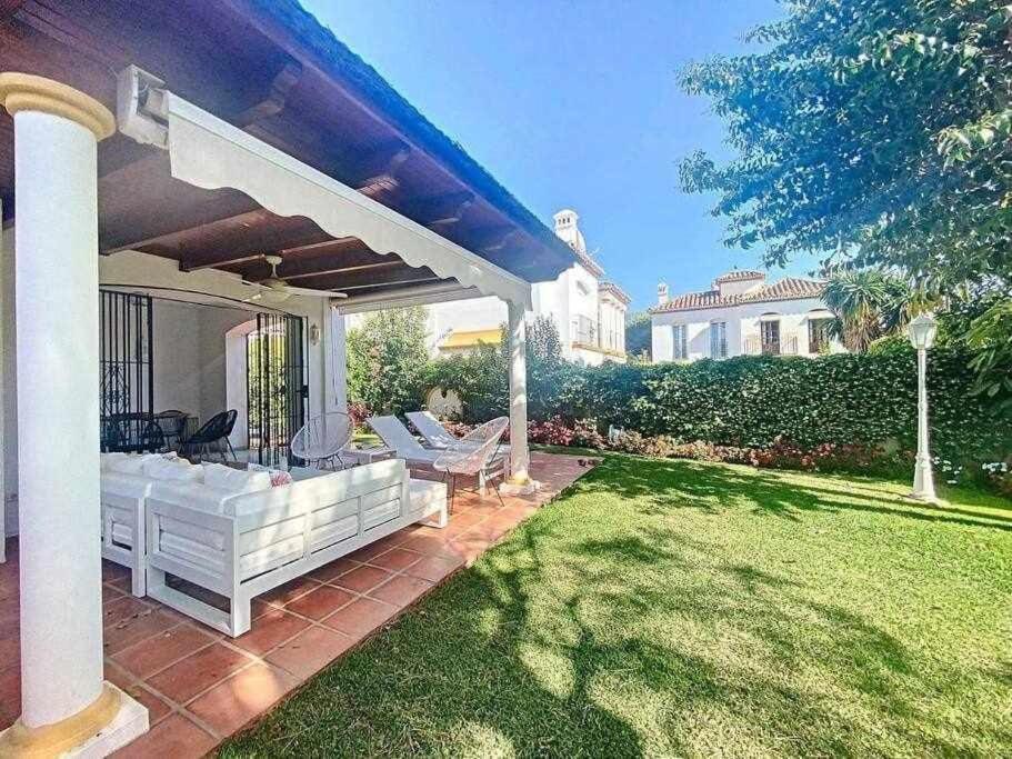 Townhouse For 7 People With Private Garden 10 Min From Puerto Banus *