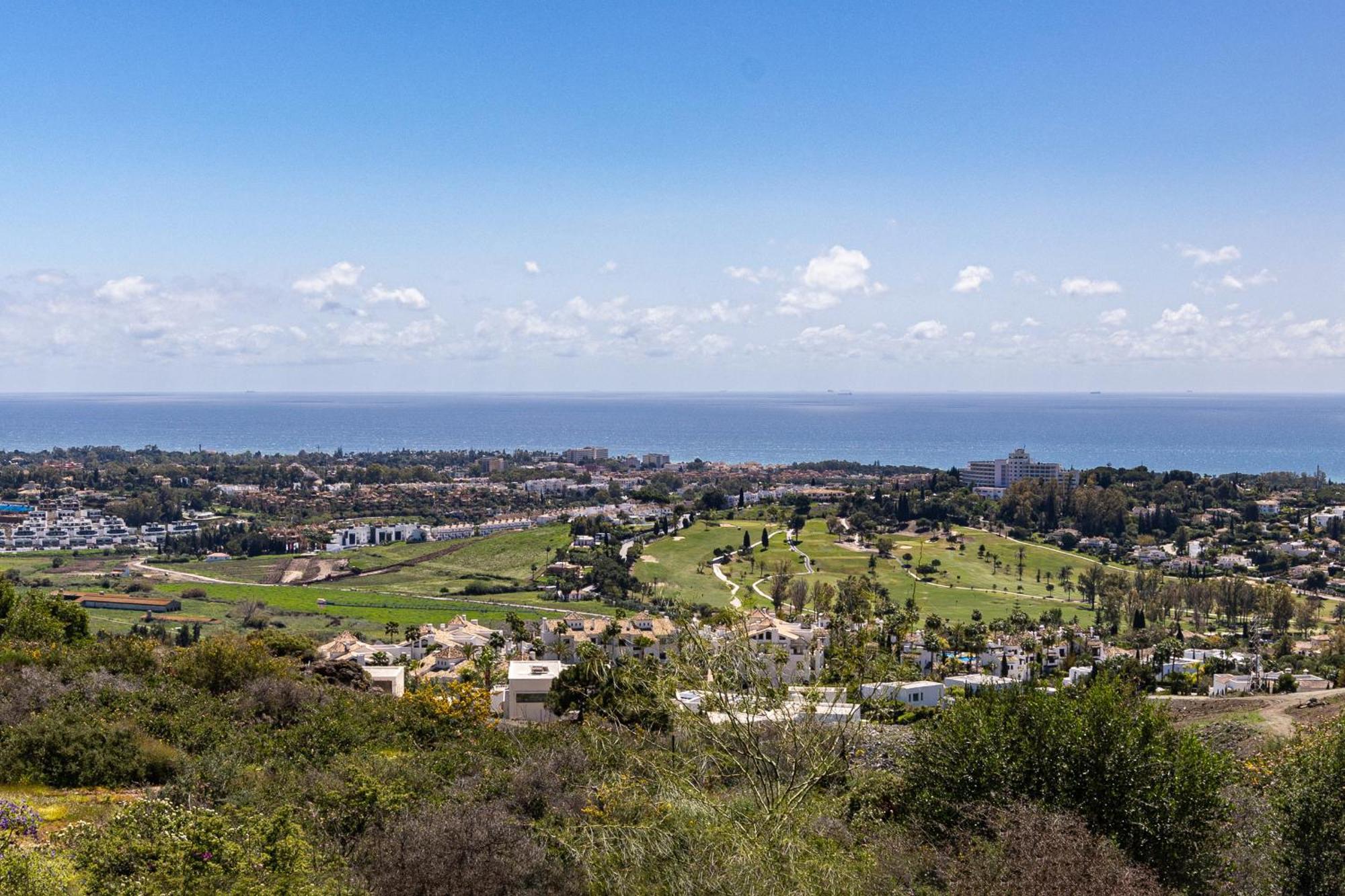 Family With Sea Views In Hacienda De Cifuentes
