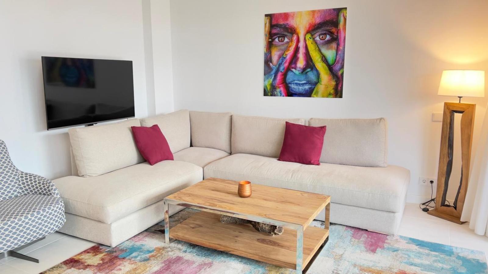 New Spacious 4 Bedrooms In 10 Min Walk To The Apartamento *