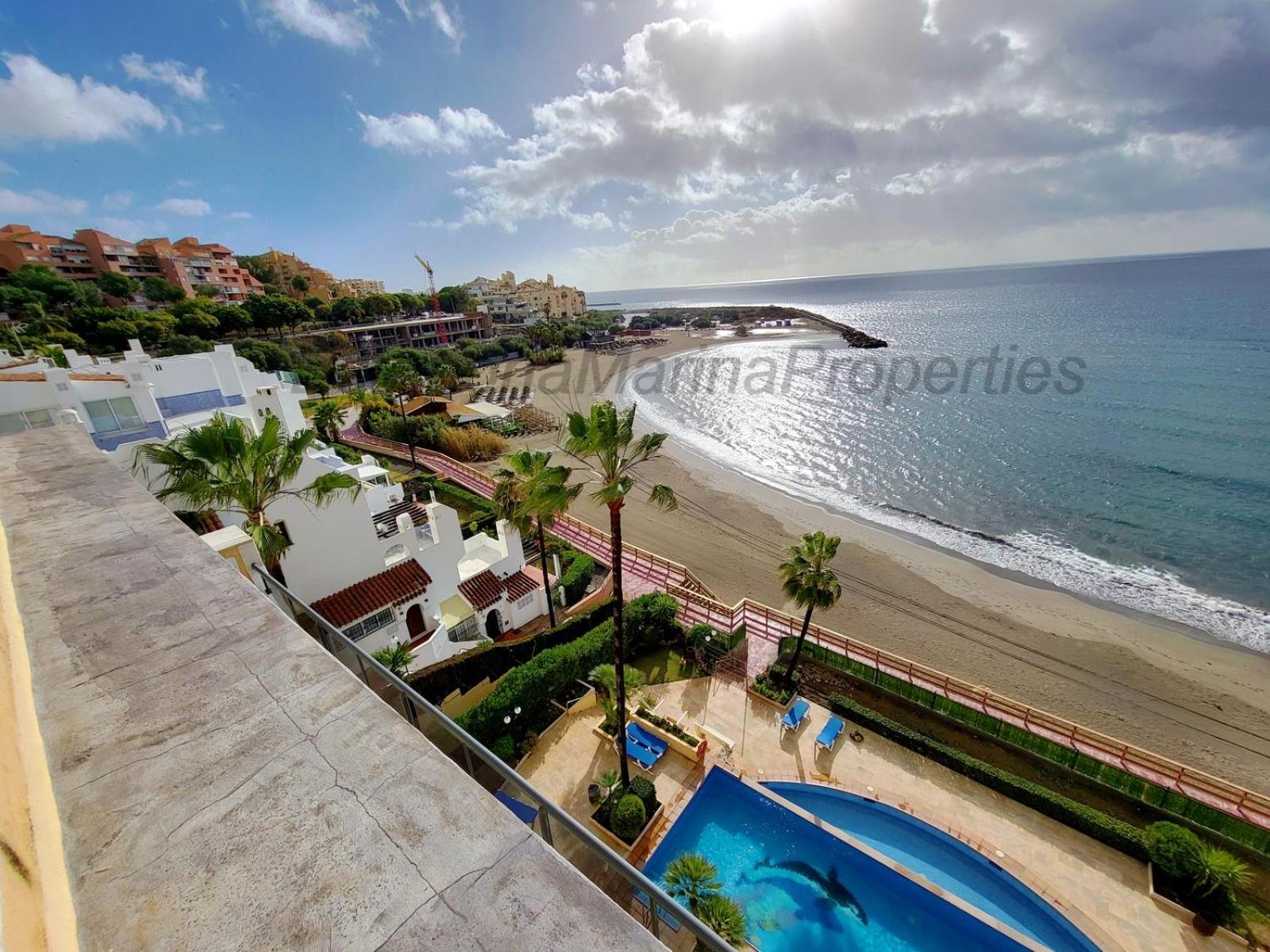 Emp 15, Large Beachside Apartment, El Coral, Apartment Estepona