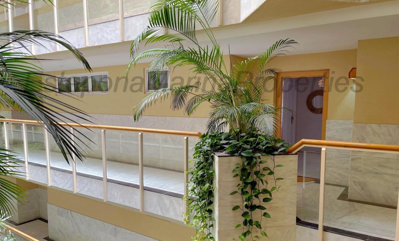 Apartment Emp 15, Large Beachside Apartment, El Coral, Estepona