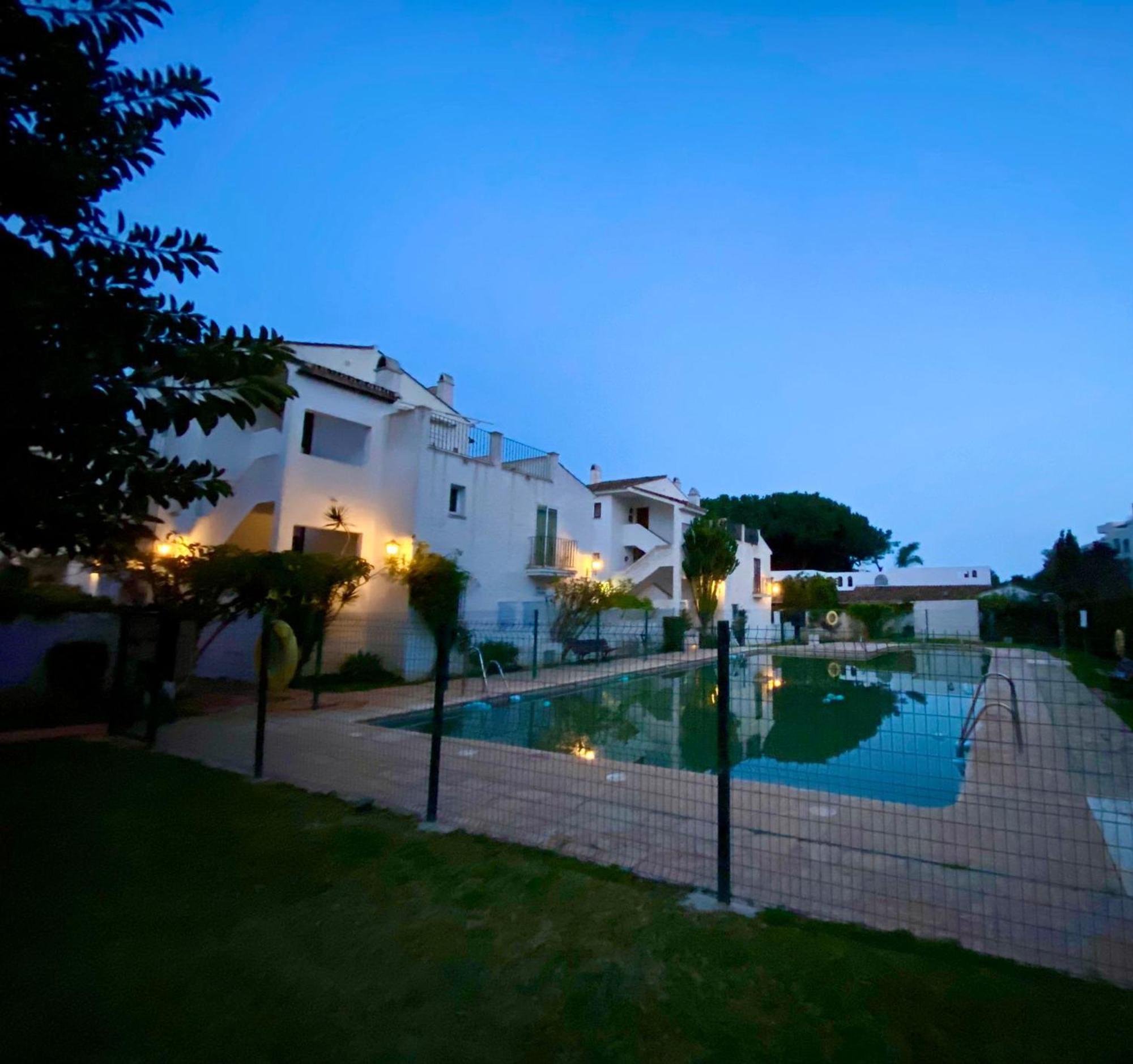 Benamara Gardens Apartamento