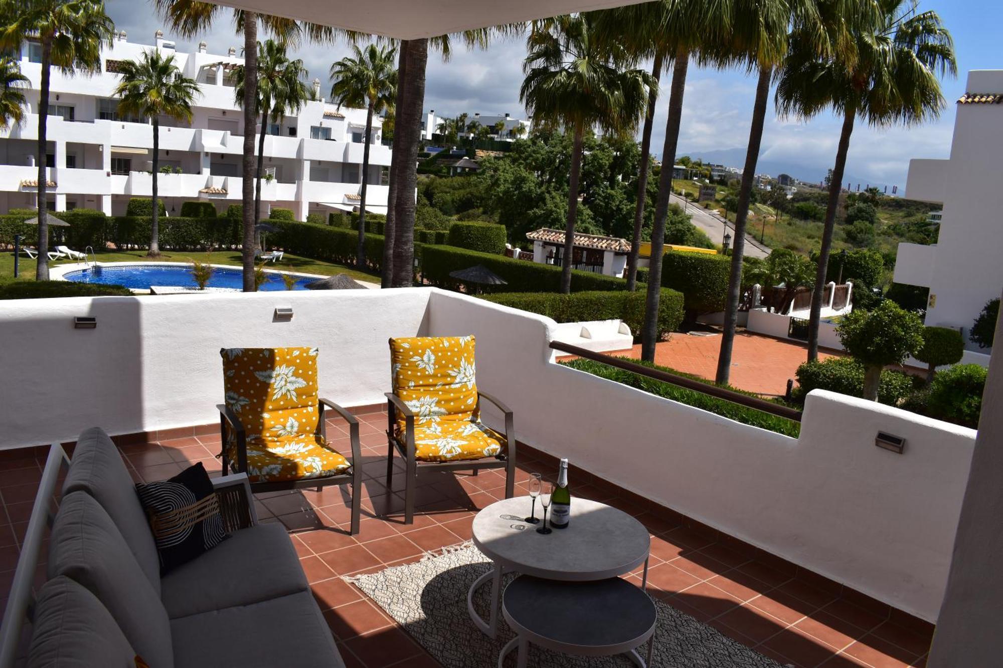 Apartamento Spacious With Large Terraces Lunymar Golf, Estepona