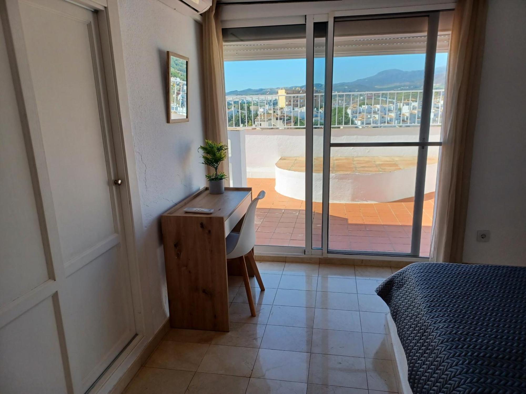 Atico En Estepona, Malaga
