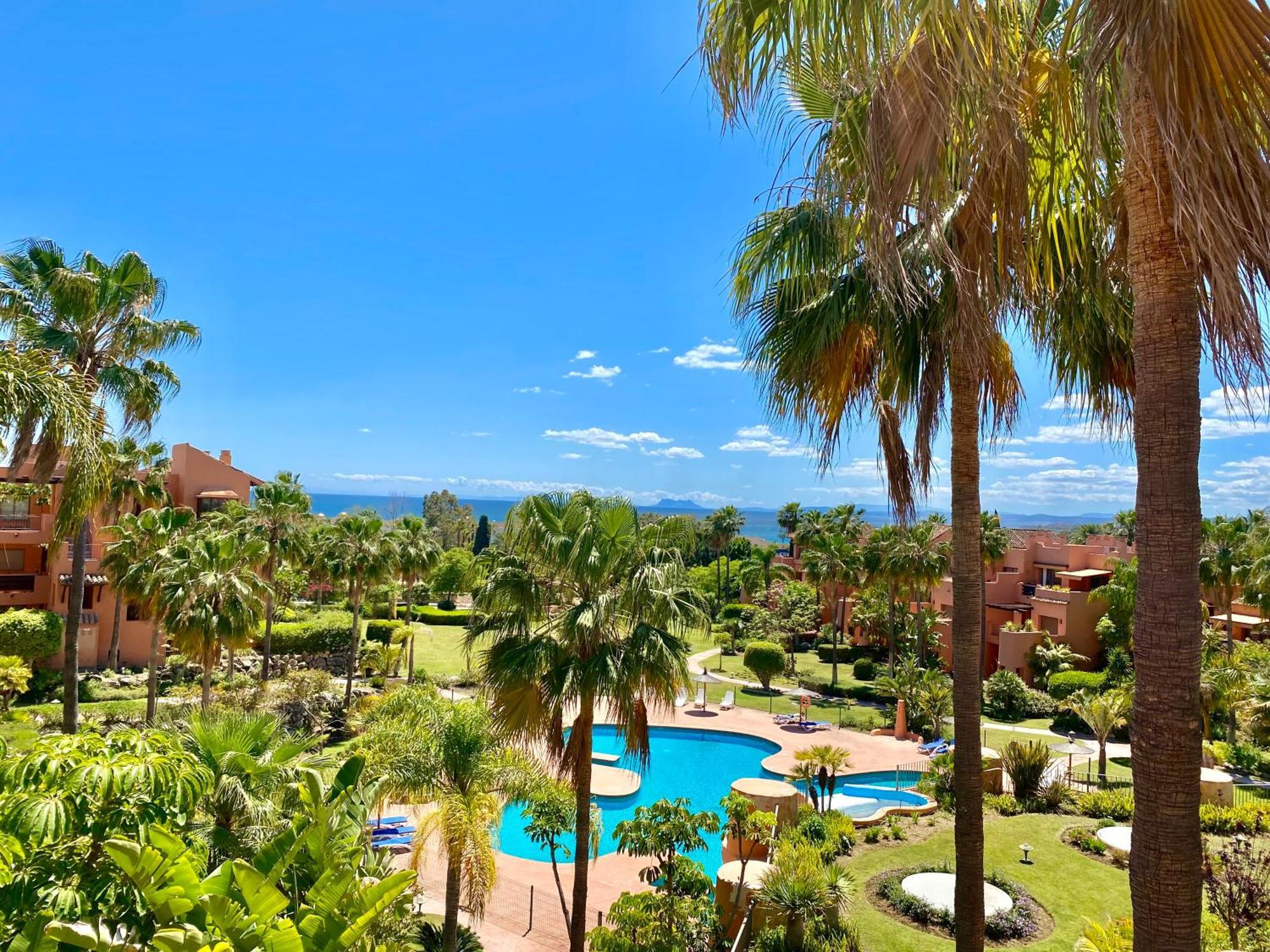 Seaview Penthouse In New Golden Mile Apartment Estepona