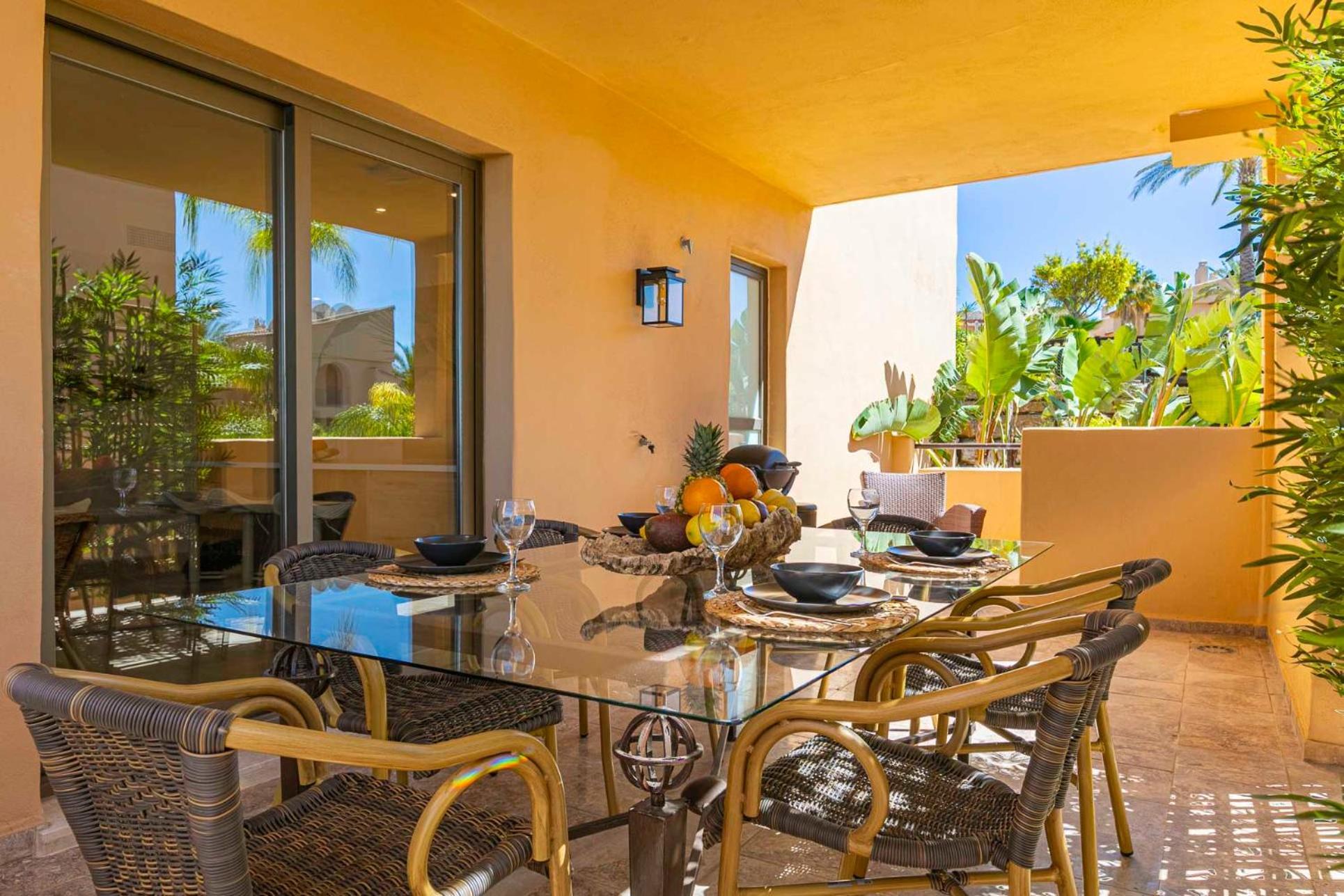Elegante Piso En Benahavis Con Vista Al Mar Apartment Estepona