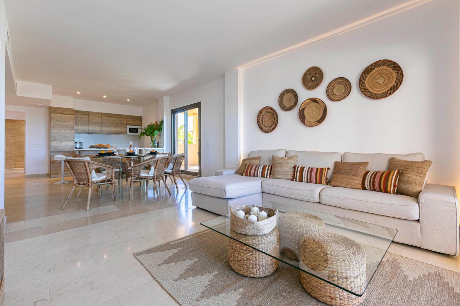 Apartment Elegante Piso En Benahavis Con Vista Al Mar Estepona