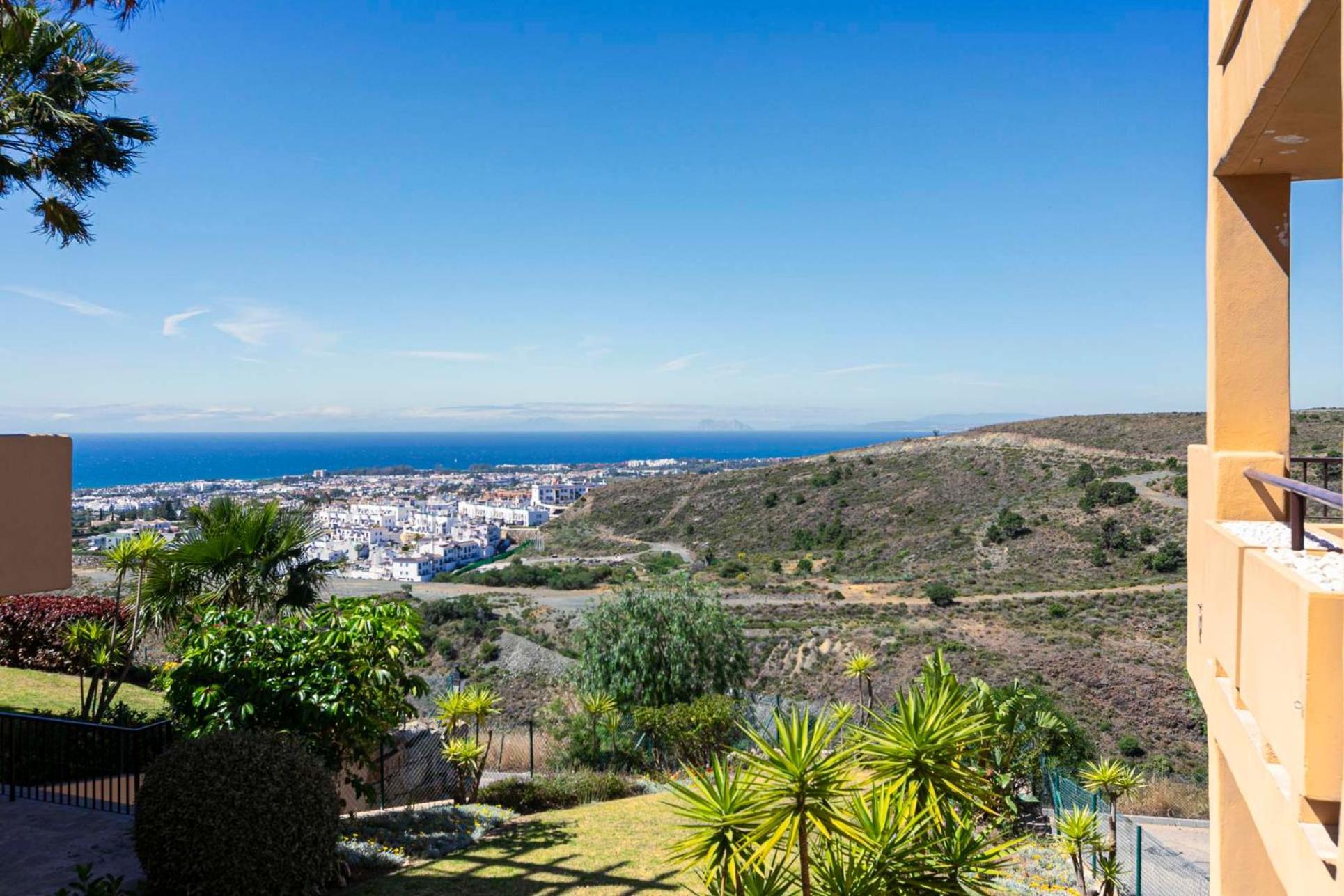 Elegante Piso En Benahavis Con Vista Al Mar * Estepona