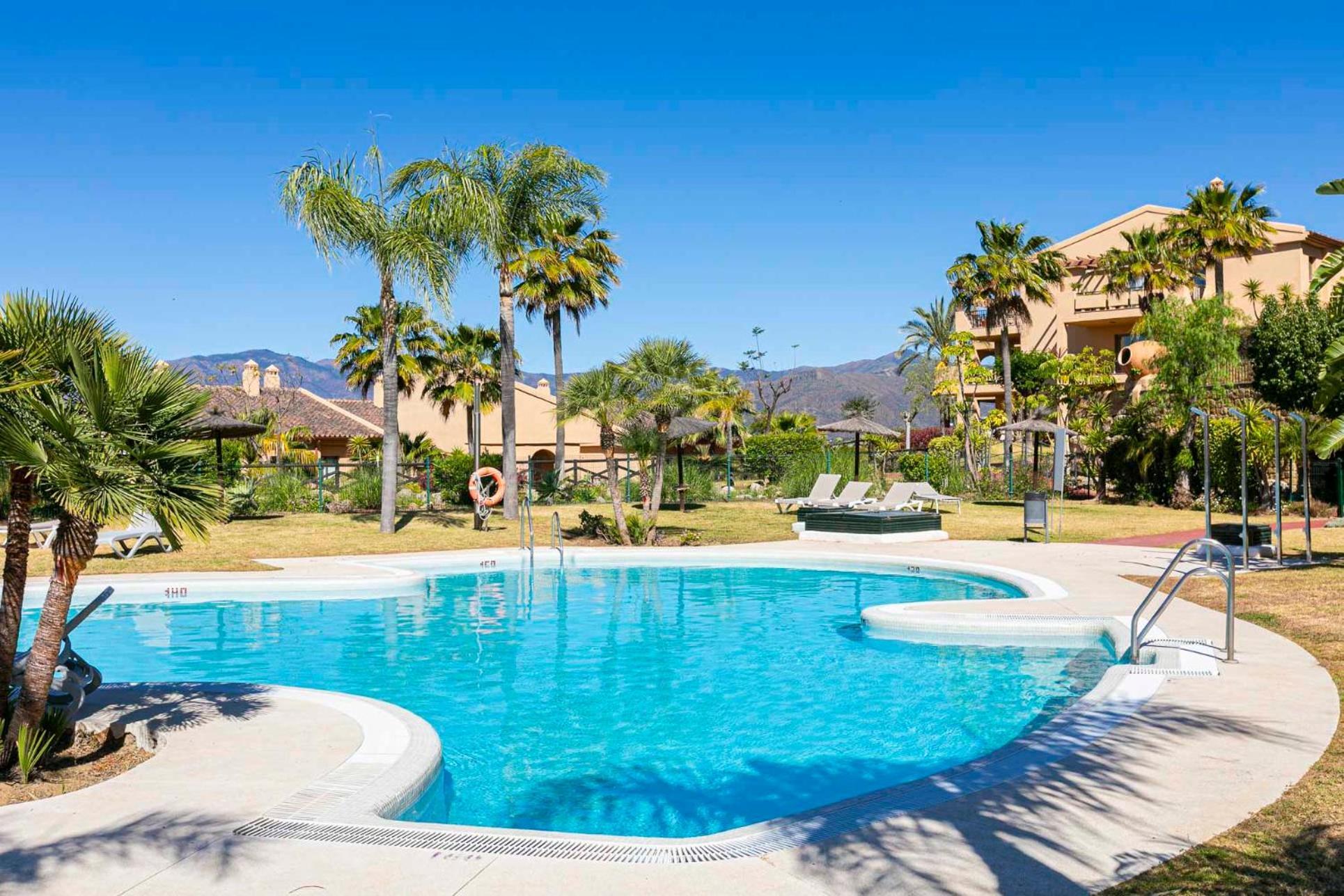 Elegante Piso En Benahavis Con Vista Al Mar Apartment Estepona
