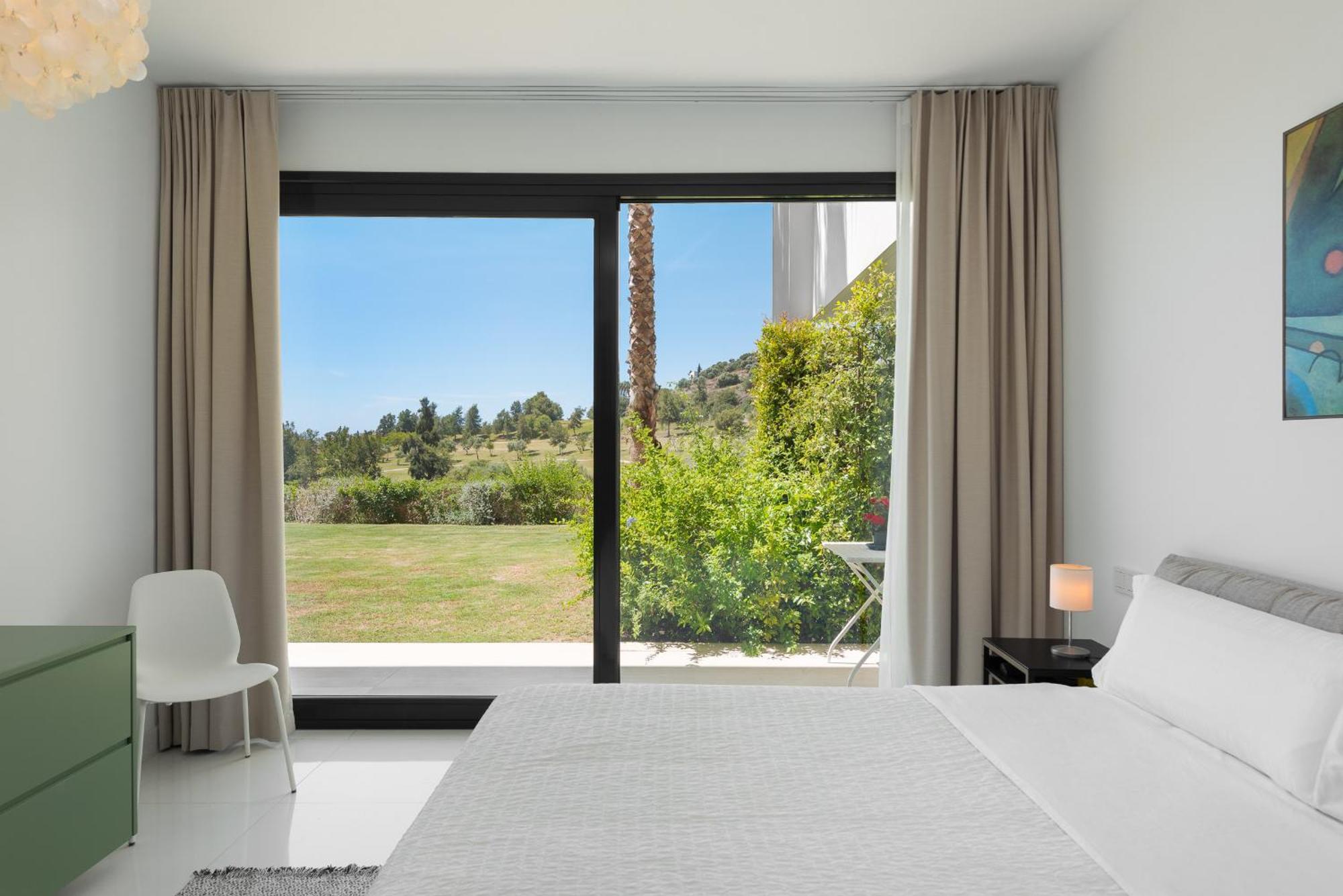 Panoramic Views And Large Garden In Atalaya Hills Estepona