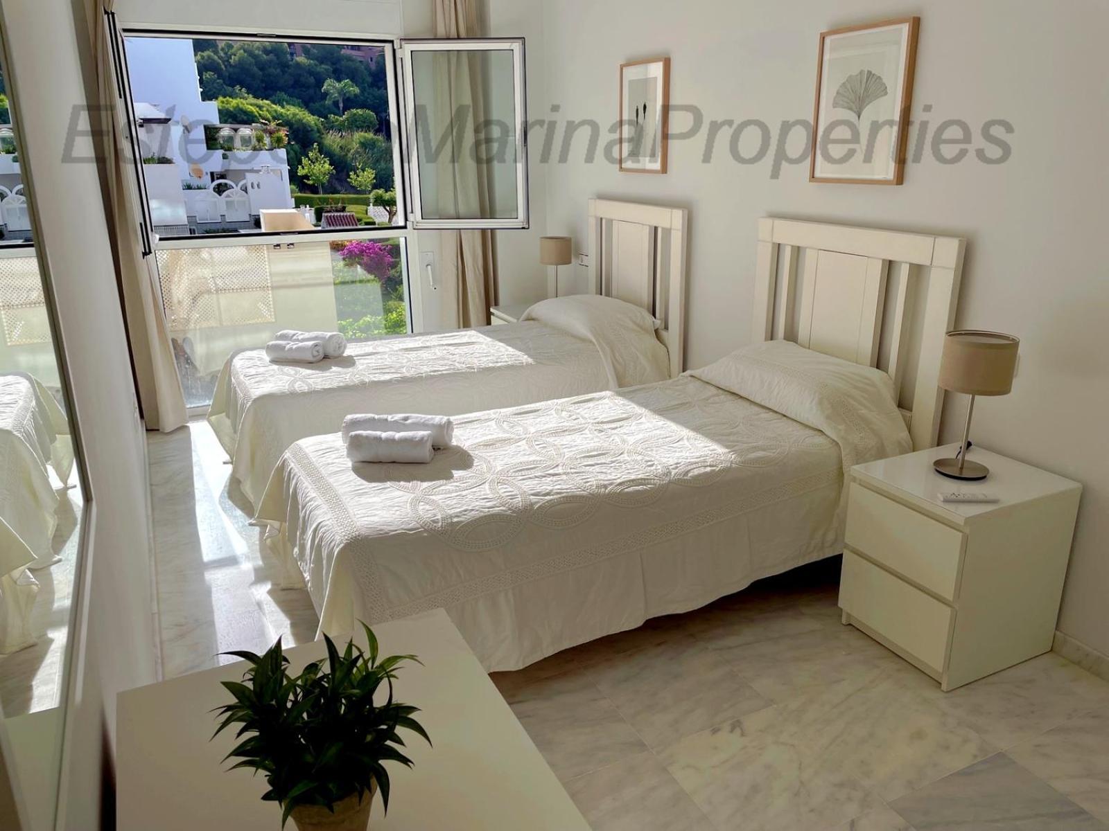 Emp 15, Large Beachside Apartment, El Coral, Apartment