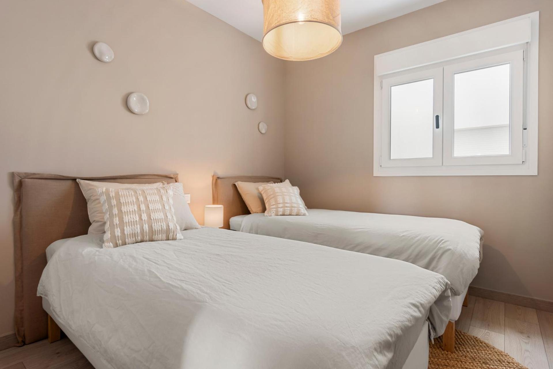 Brand New Chic - City, Pool & Apartment Estepona