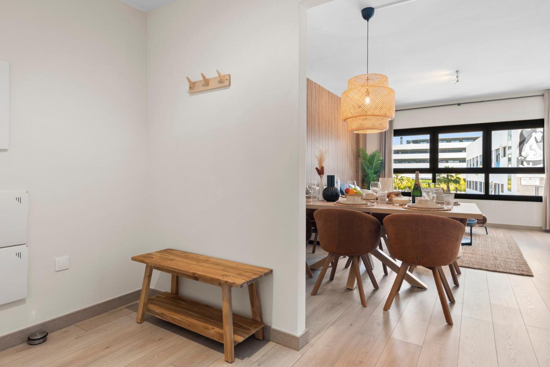Apartment Brand New Chic - City, Pool & *