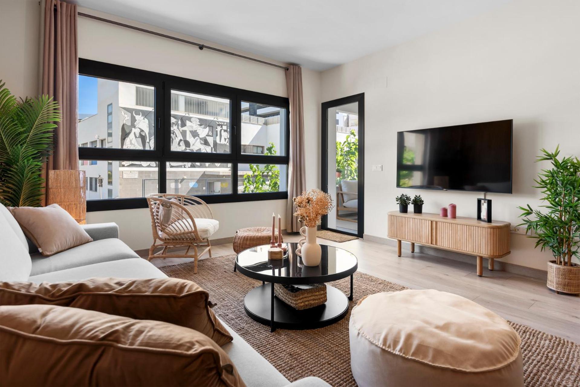 Apartment Brand New Chic - City, Pool &