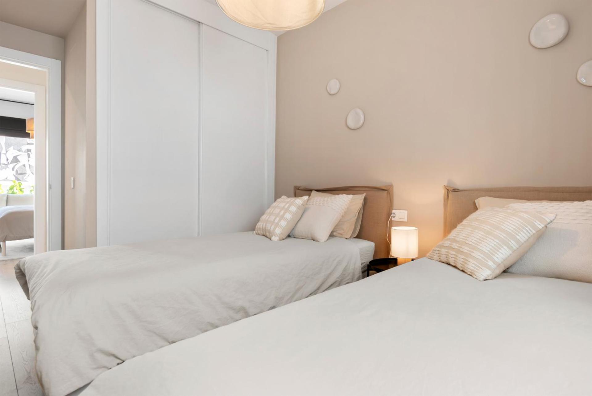 Brand New Chic - City, Pool & * Estepona