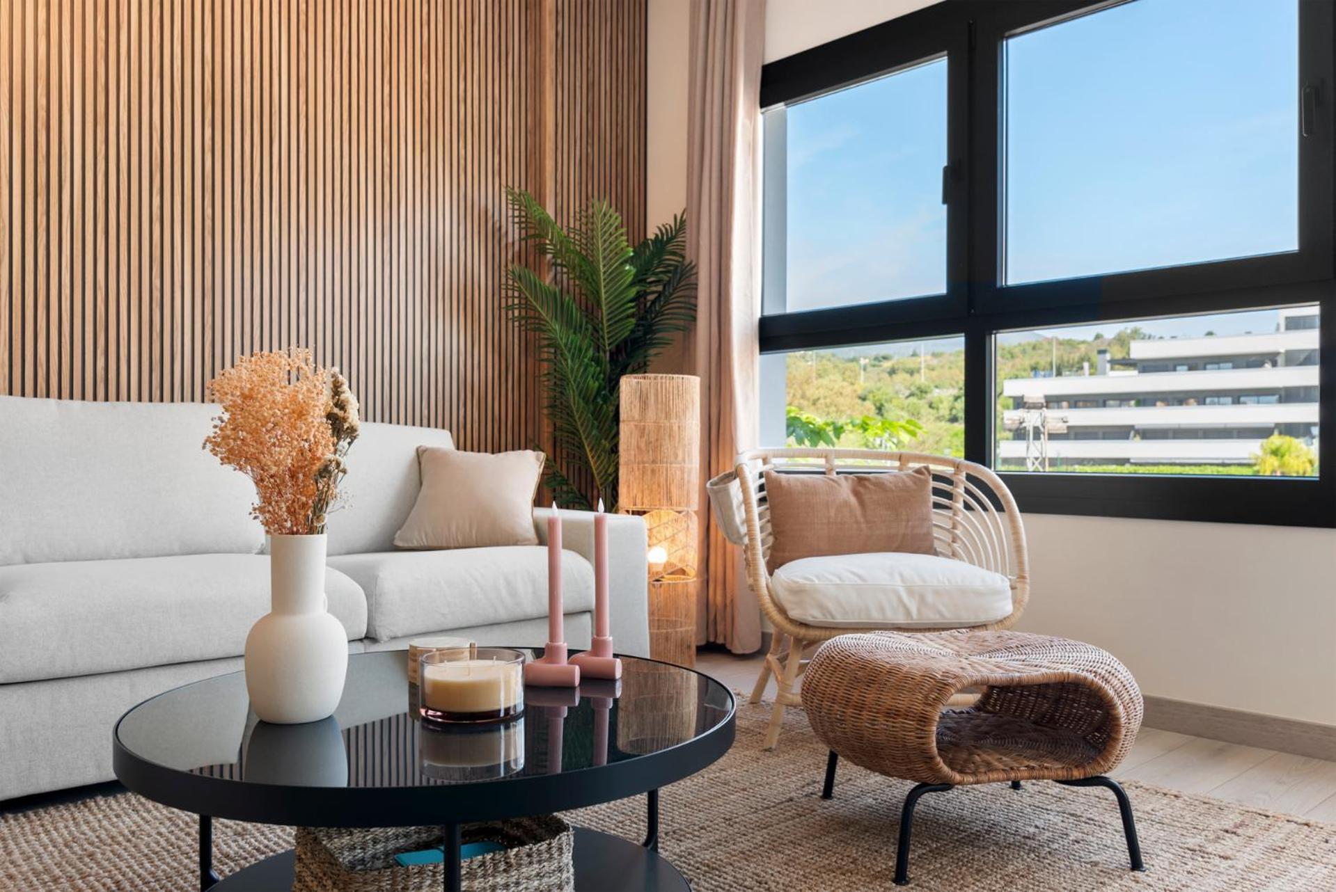 Brand New Chic - City, Pool & Apartment *