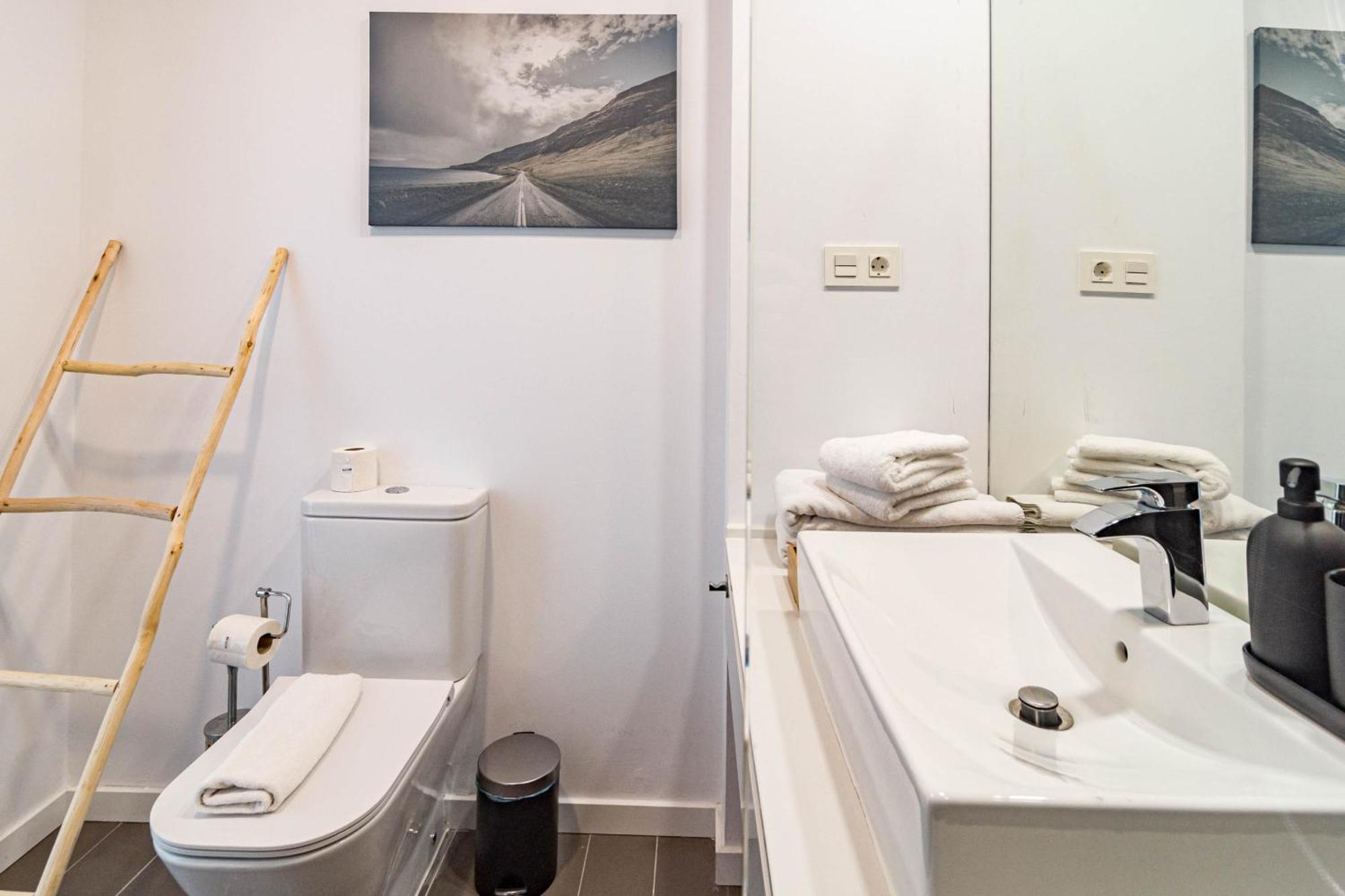 Ov21b - Bright And Modern 3 Bedroom Apartment Estepona