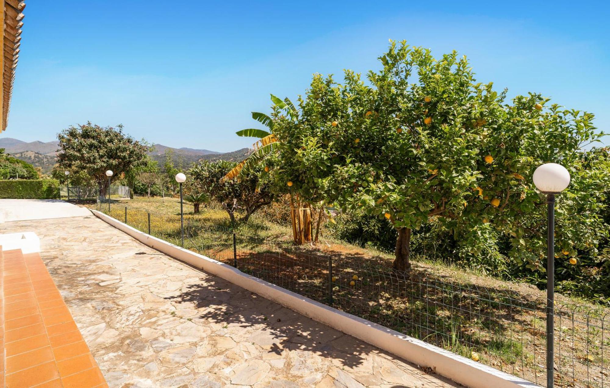 Holiday home Gorgeous In With Wifi Estepona