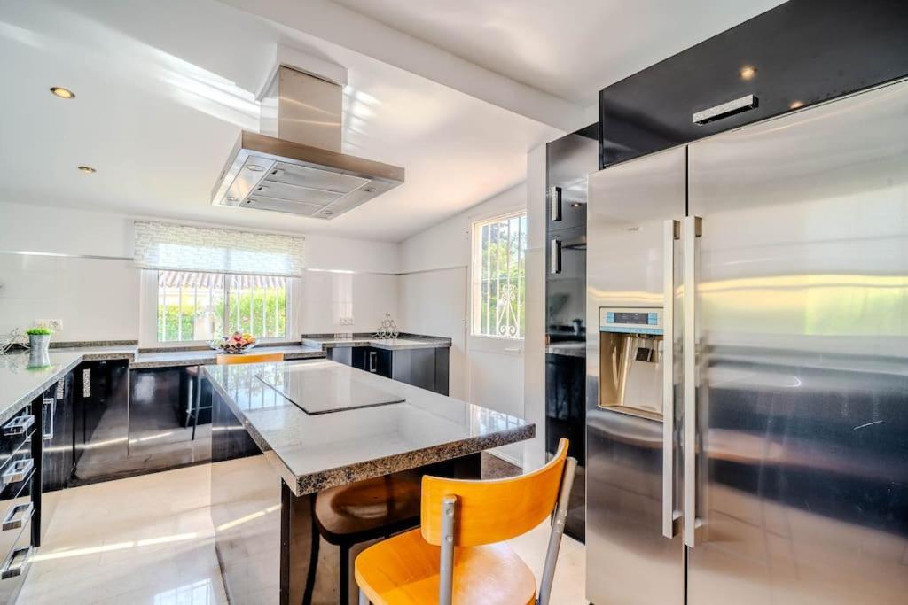 Cozy In Marbella-estepona Villa