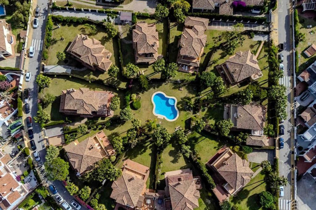 Villa Cozy In Marbella-estepona *