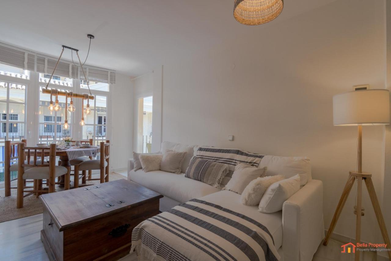 Coastal Chic Centro Apartment *