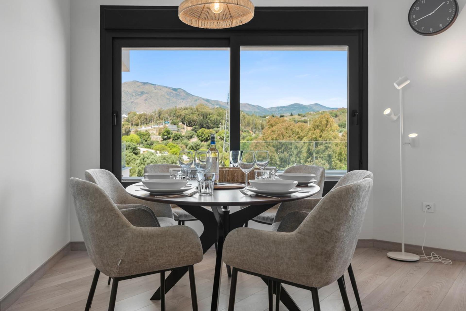 Casa Maddie - Panoramic View Penthouse * Estepona