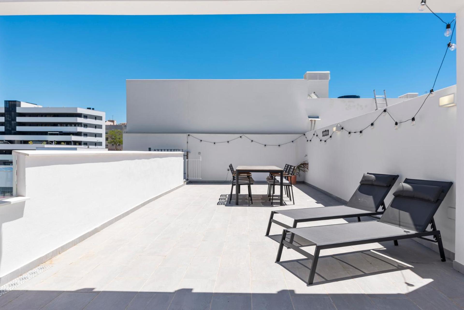 Casa Maddie - Panoramic View Penthouse Apartment