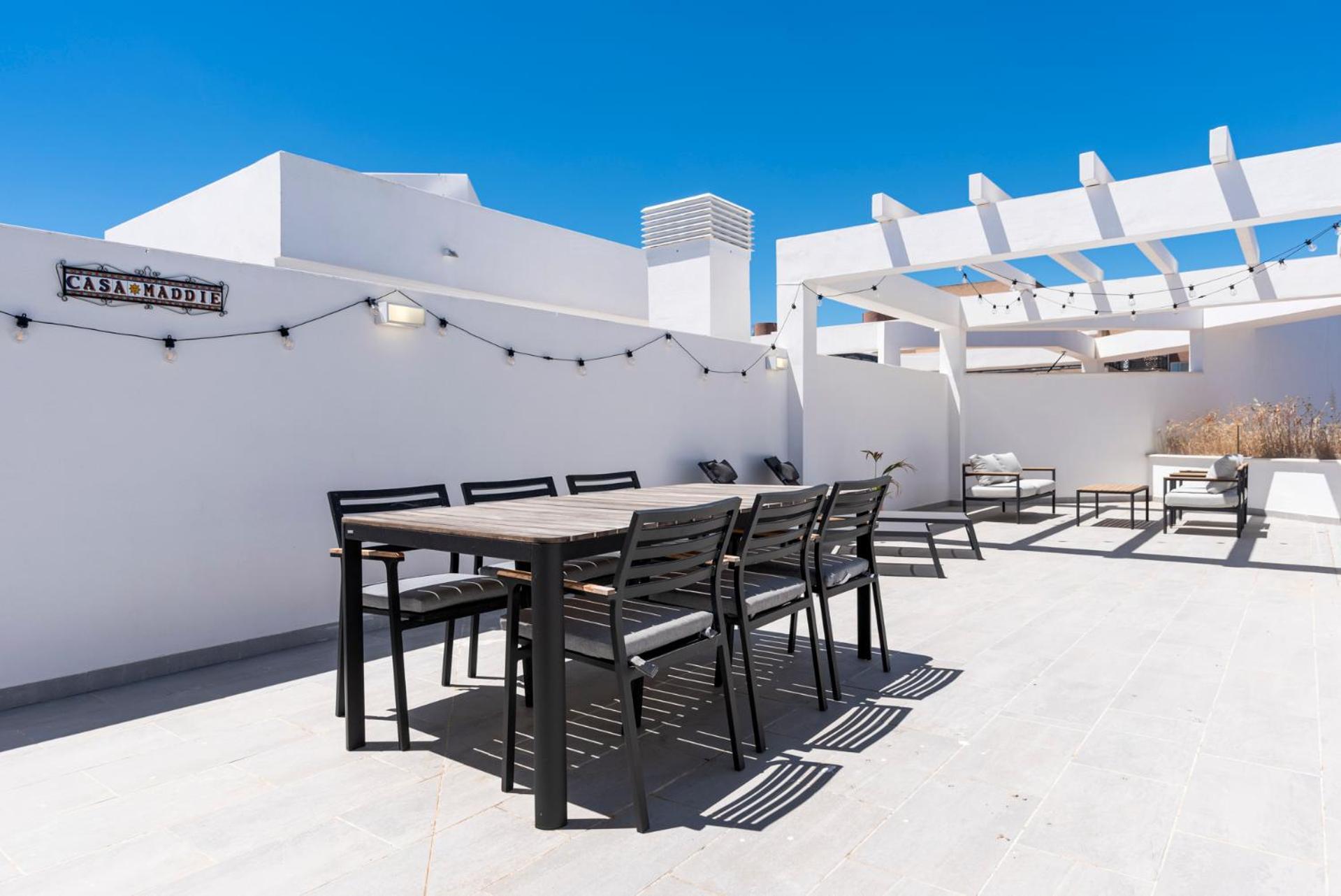 Casa Maddie - Panoramic View Penthouse Estepona