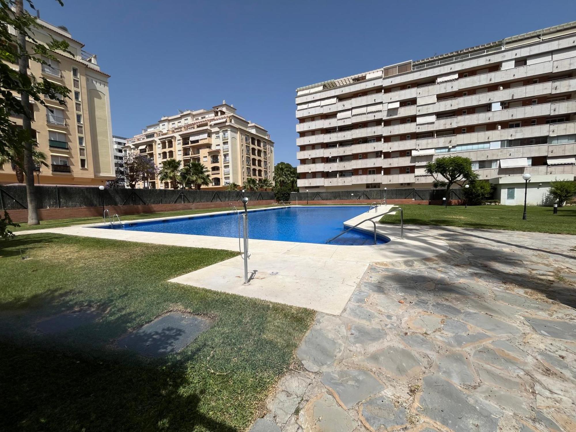 Park Apartment *