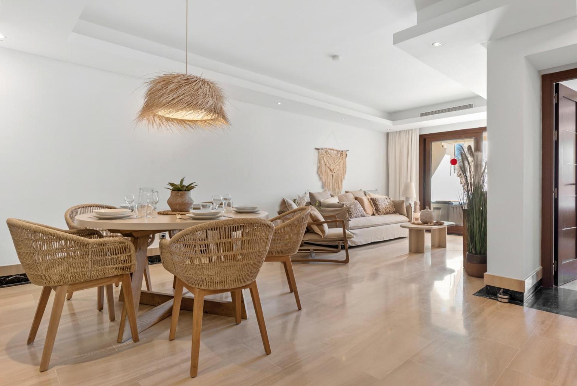 Penthouse Bahia De La Plata Apartment Estepona
