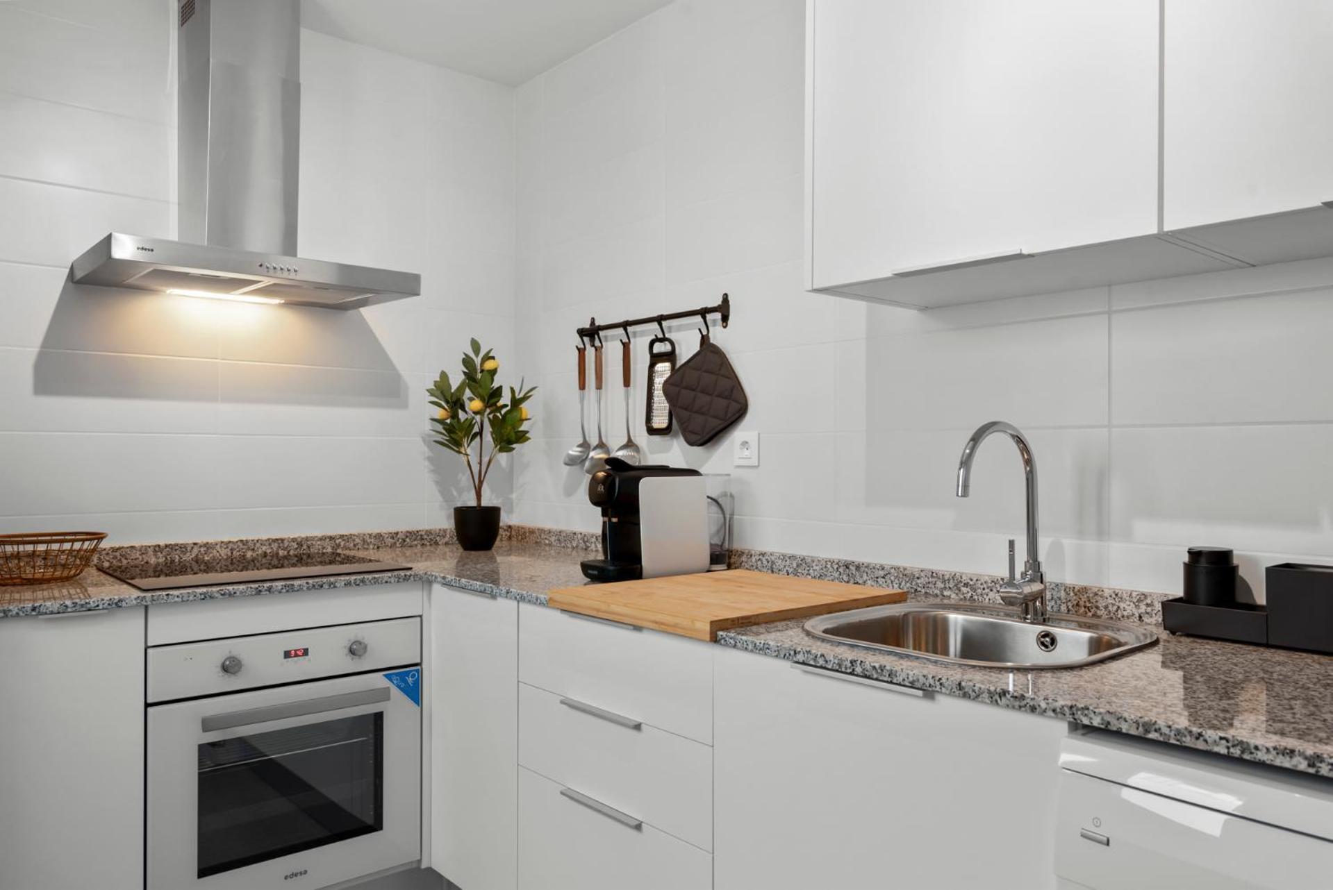 Beautiful 2-bedroom Near Center And * Estepona