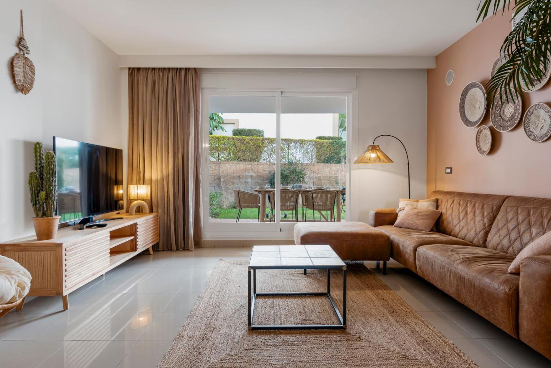 Casa Livia Met Aupingbedden Estepona