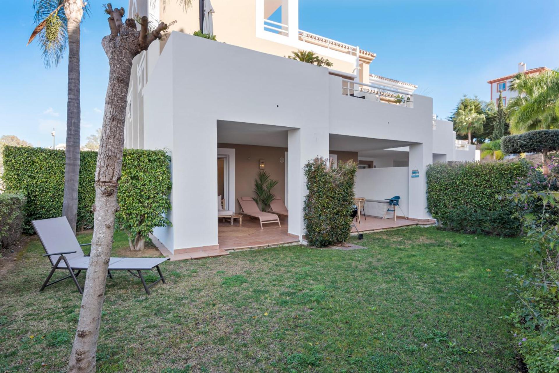 Casa Livia Met Aupingbedden Apartamento Estepona