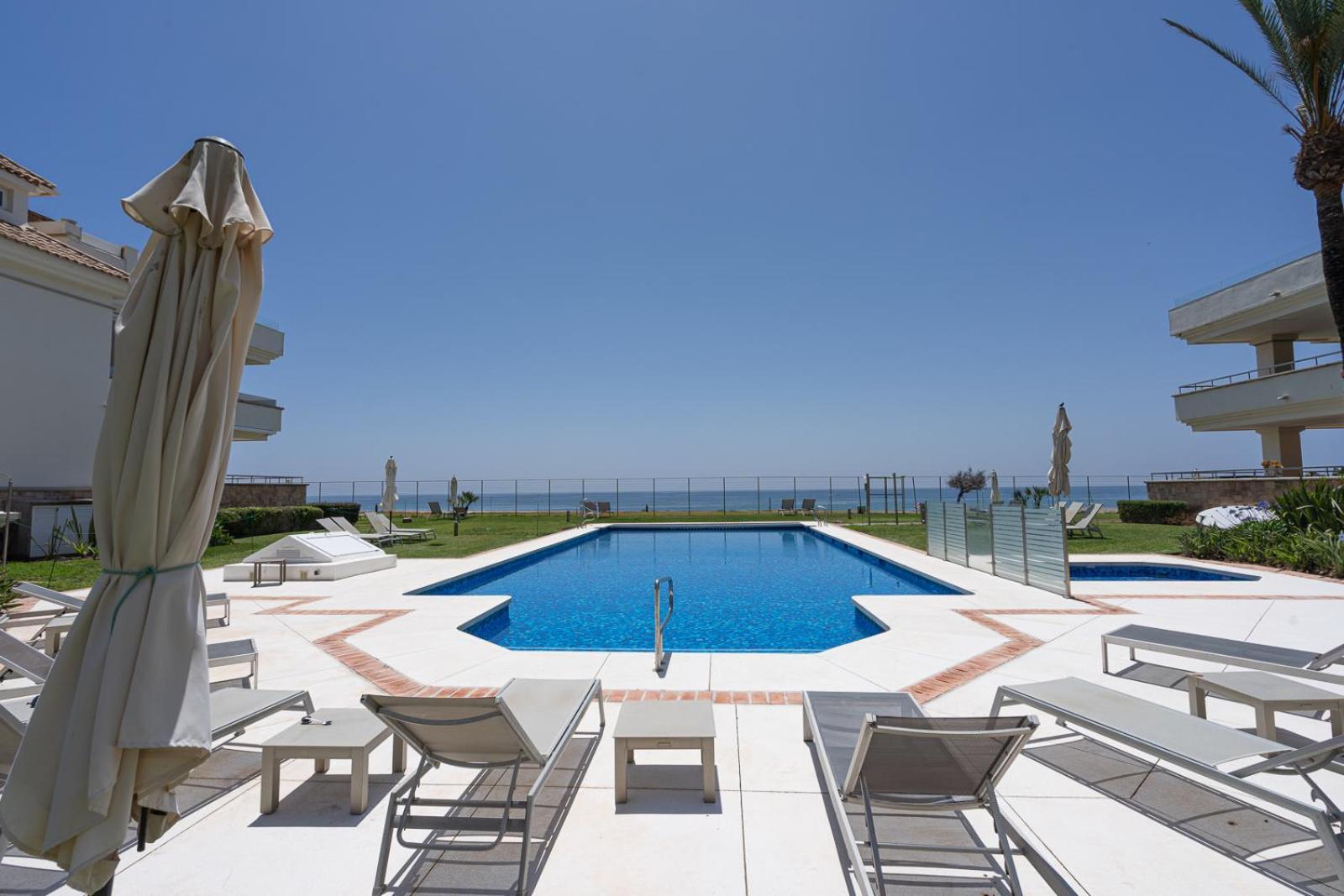 Apartment Front Line Luxury In Heaven Estepona