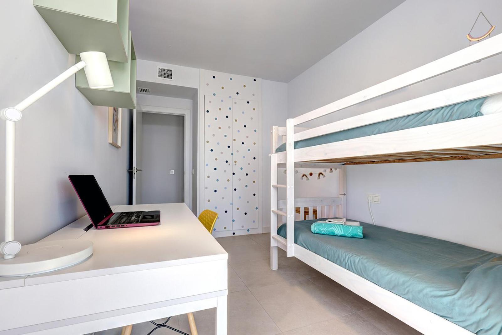 Place - Spacious Family Estepona
