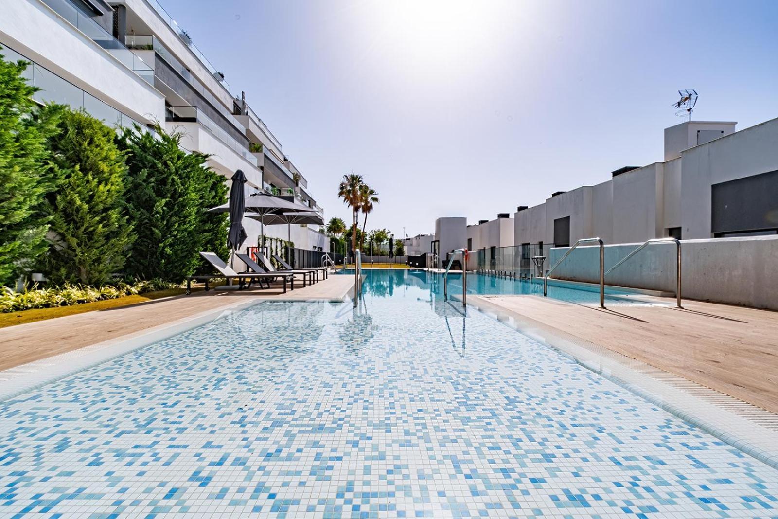 Place - Spacious Family Apartment Estepona