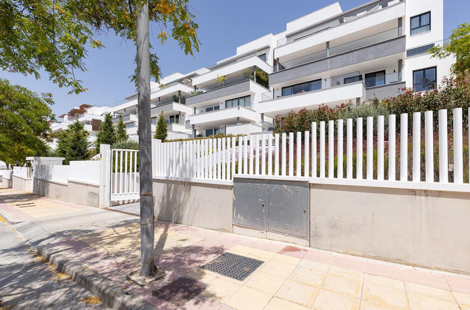 Place - Spacious Family Estepona