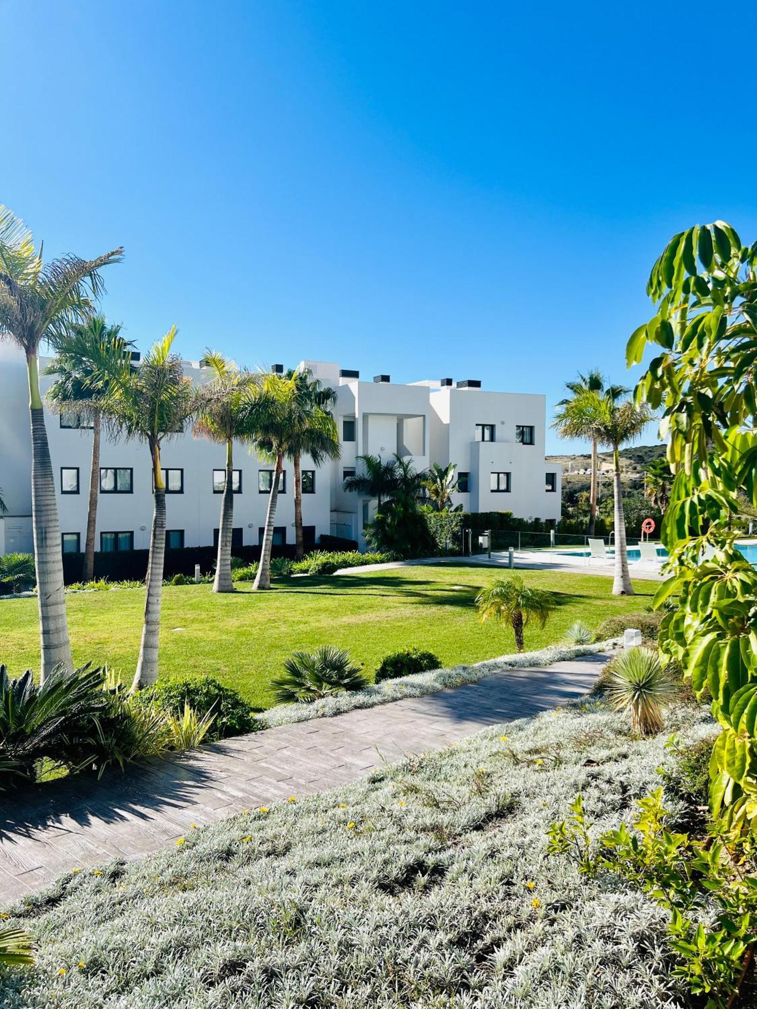 Penthouse Moderne Et Cosy Pour Vos Accessible A Pied Depuis La Apartment Estepona