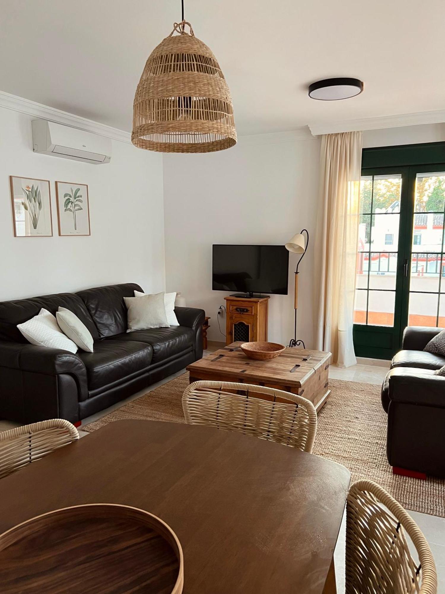 Luna Blanca Golf By Eaw Homes Apartment *