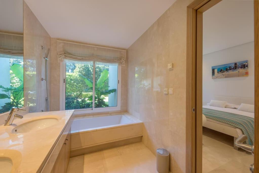 Apartment Alcazaba Three Bedroom *