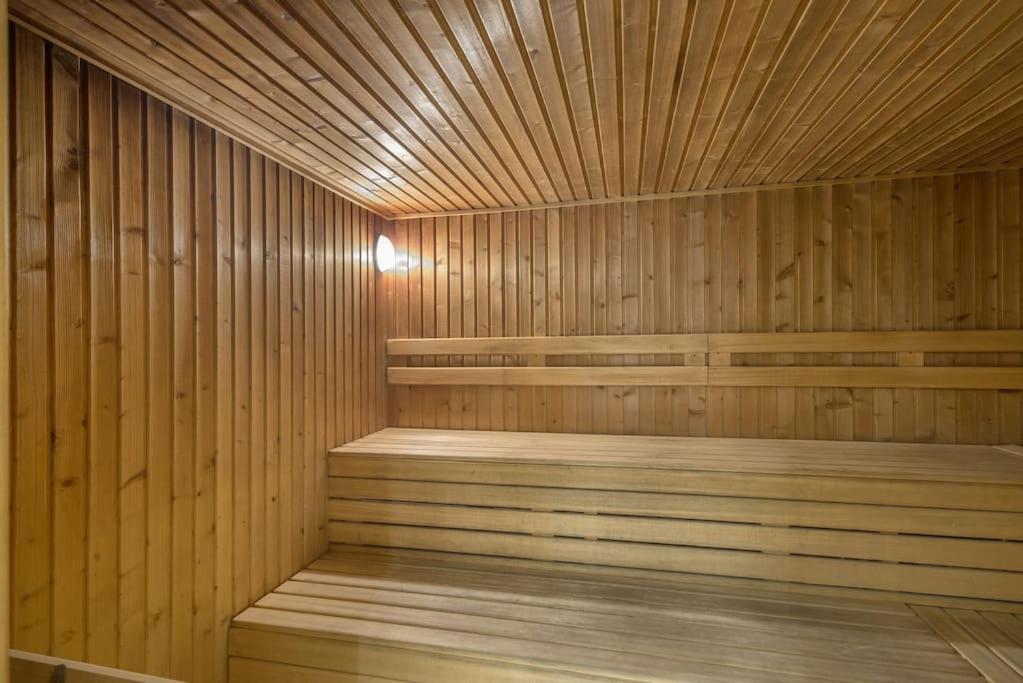 Alcazaba Three Bedroom *