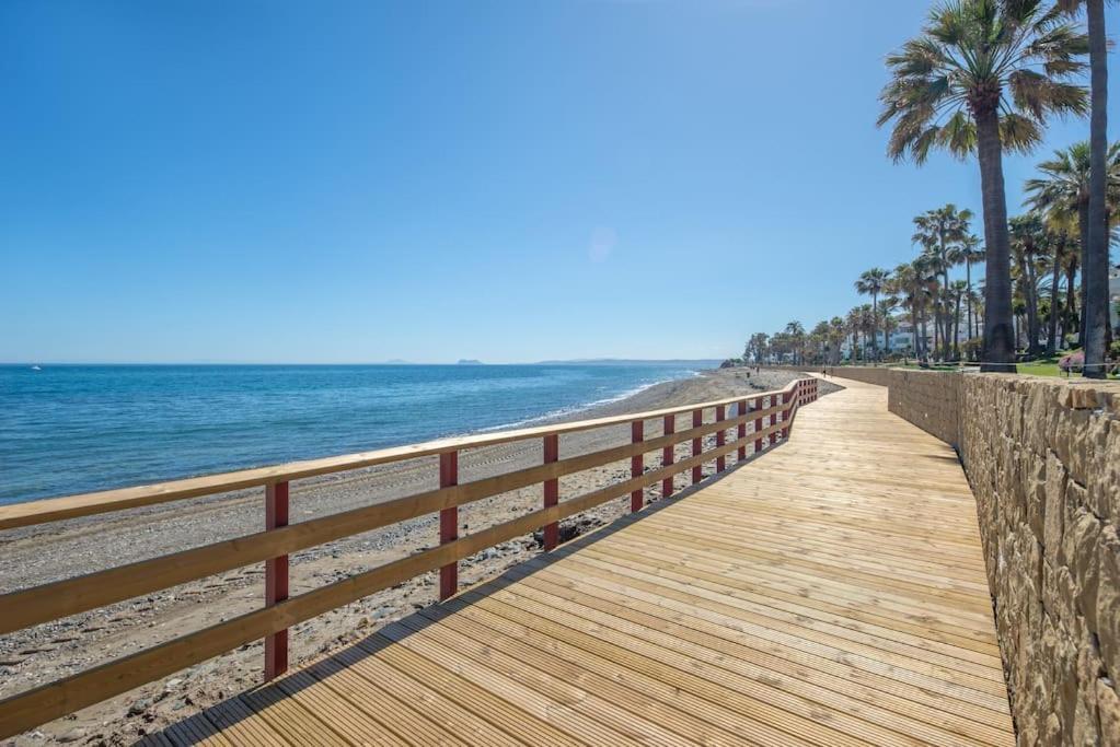 Alcazaba Three Bedroom Apartment *