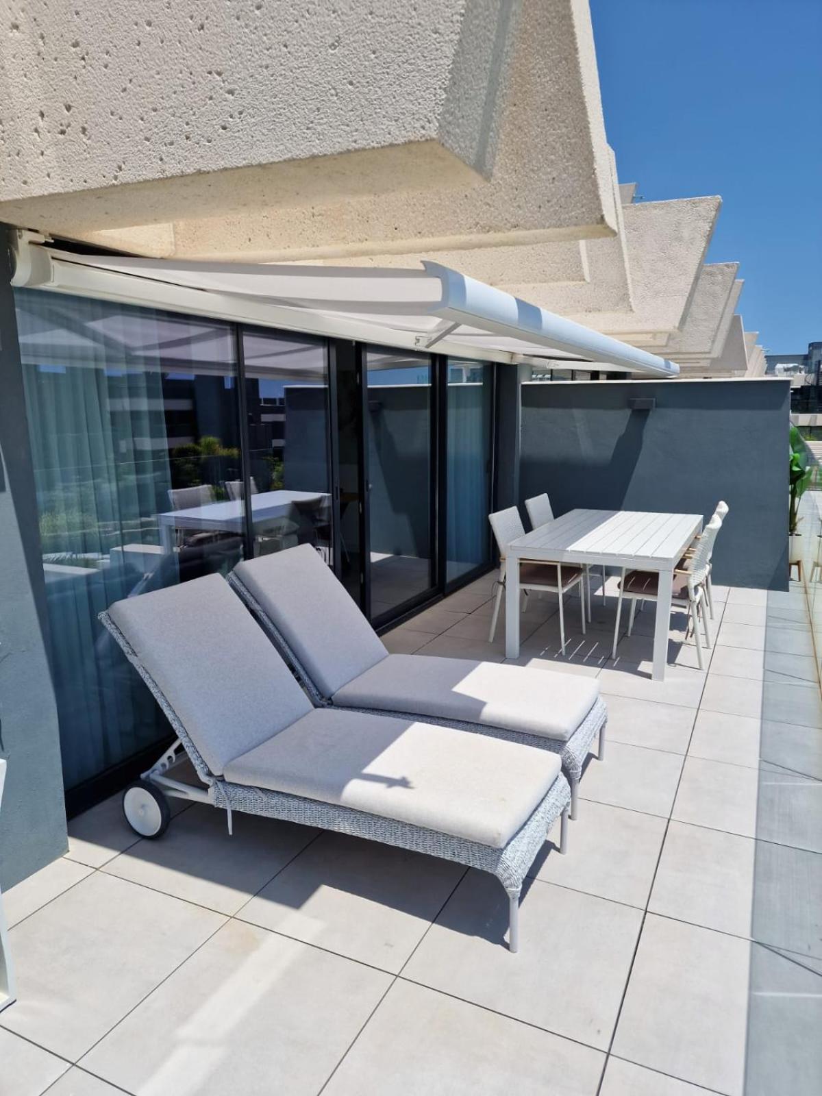 Vakantiehuis Logement Moderne Avec Jacuzzi, Piscine Chauffee Et Salle De Sport *