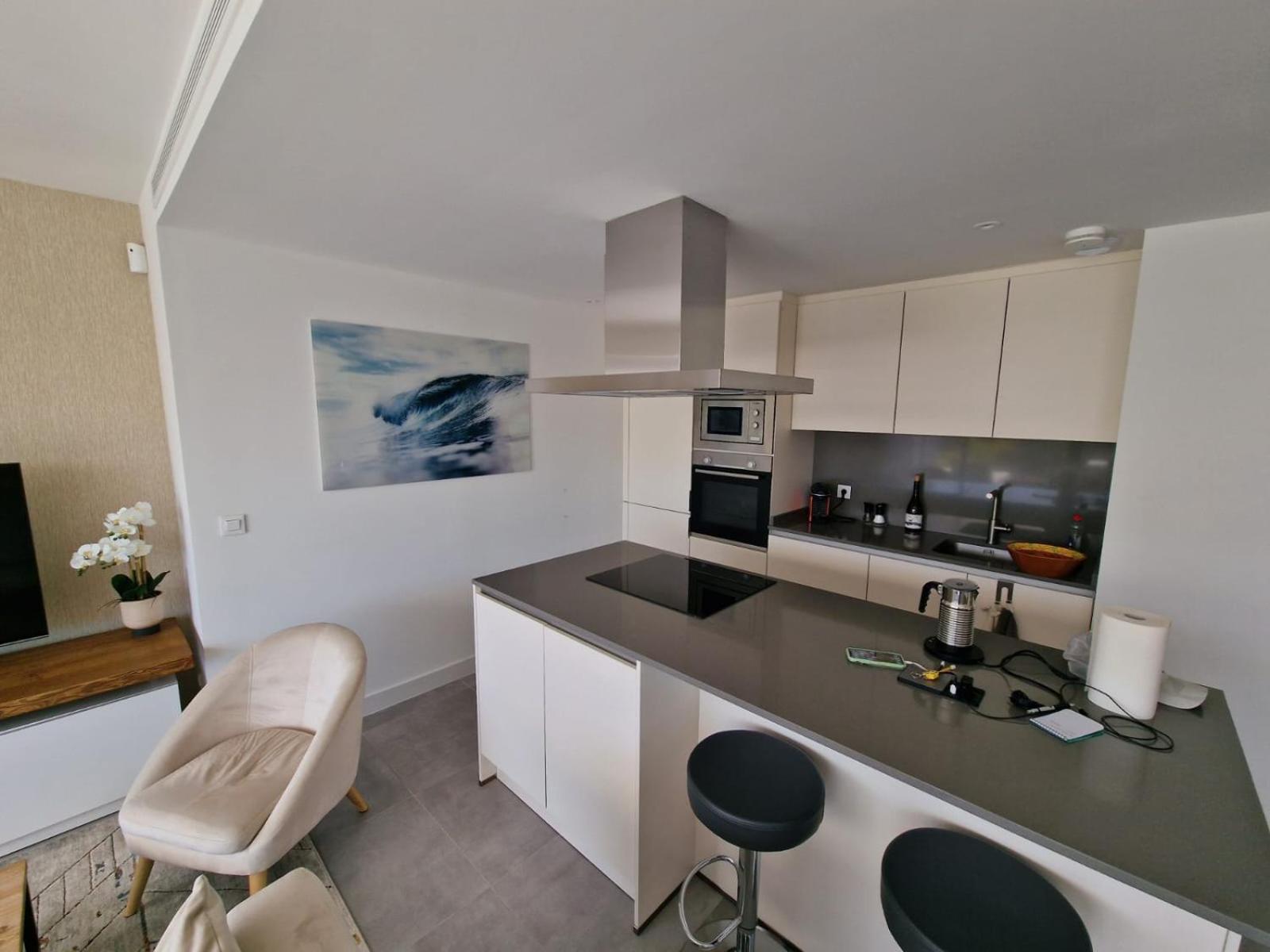 Logement Moderne Avec Jacuzzi, Piscine Chauffee Et Salle De Sport Vakantiehuis *