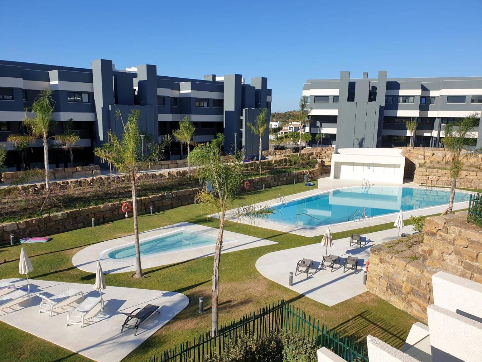 Logement Moderne Avec Jacuzzi, Piscine Chauffee Et Salle De Sport Vakantiehuis *
